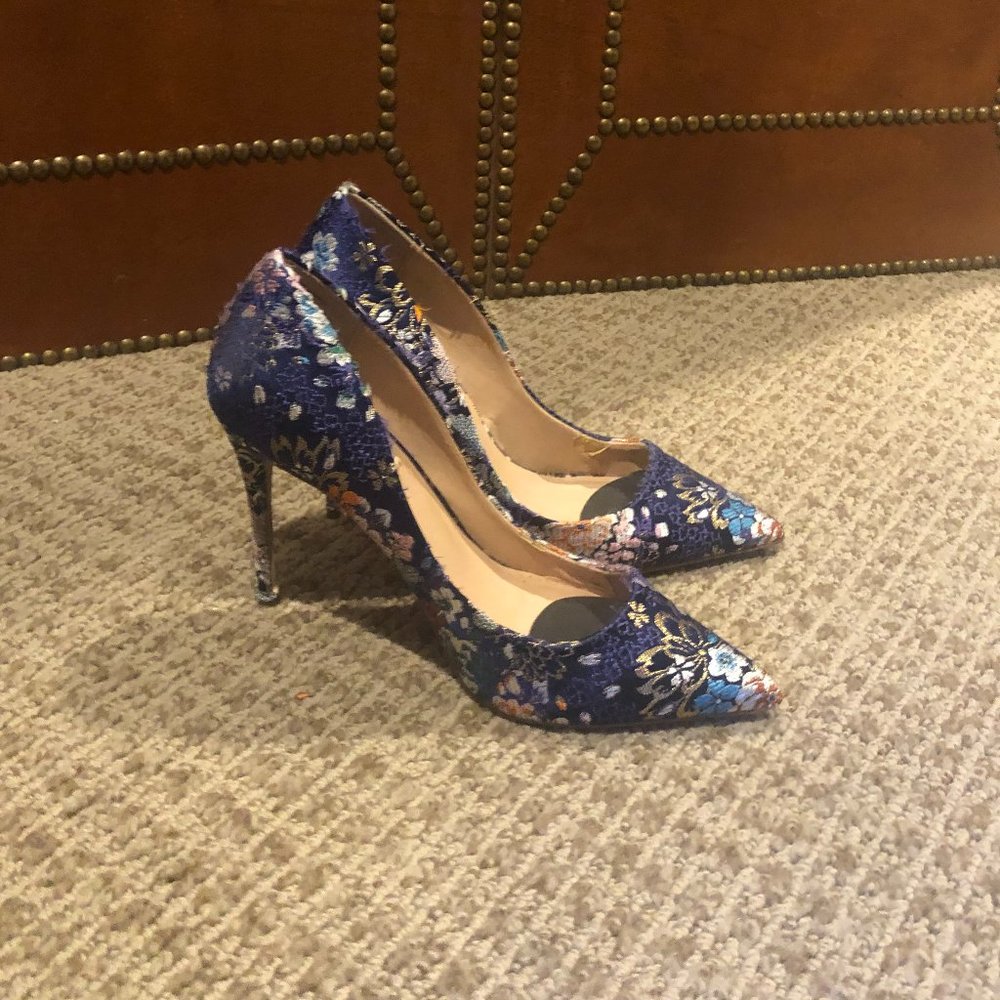 Steve Madden Pumps